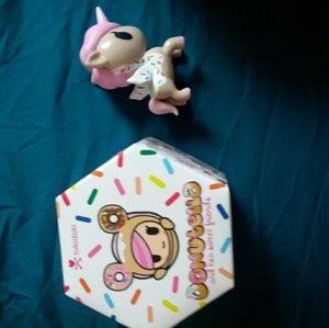 Tokidoki Donutella and her sweet friends Dolce